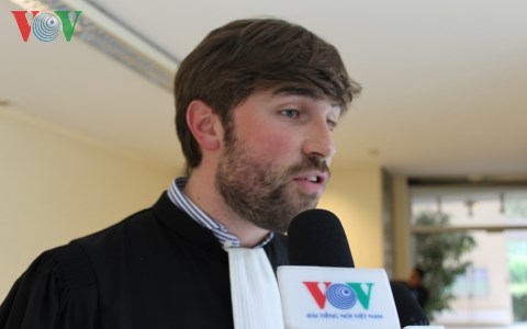 บริษัทเคมีสหรัฐพยายามหาทางชลอการพิจารณาคดีสารพิษสีส้มในฝรั่งเศส